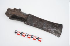 Foto von Eisenschaftlappenbeil (NHMW-PRAE-024479)